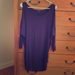 Very cute purple top!