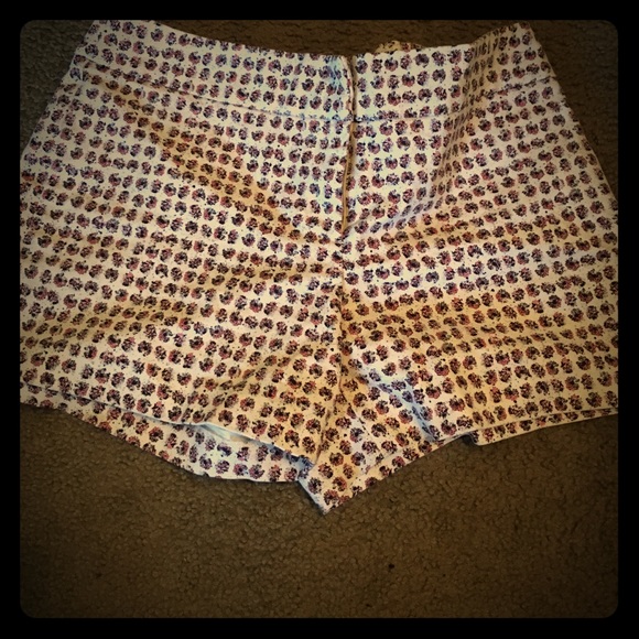 Printed Short - Picture 1 of 3