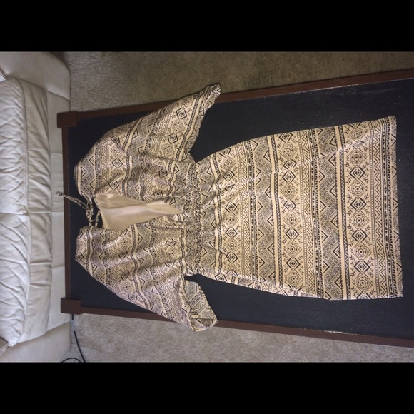 Hello Miss Aztec Dress - Picture 2 of 2