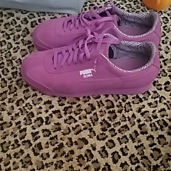 Puma sneakers