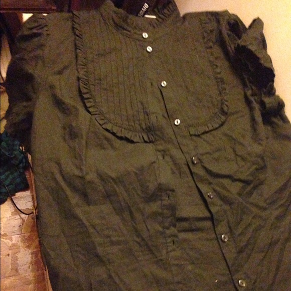 Black collarless short sleeved H&M blouse