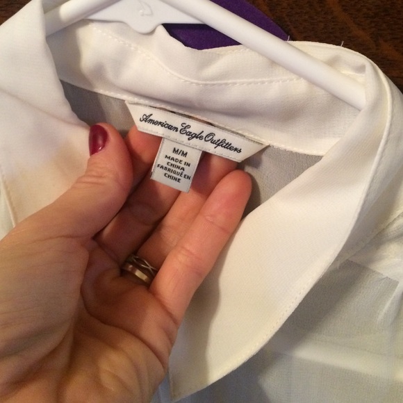 Cute cream top - Picture 2 of 3