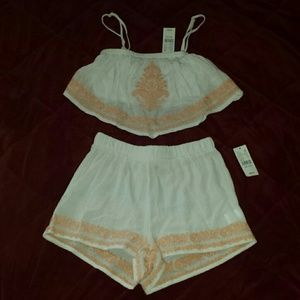 Crop top and shorts outfit - SMALL