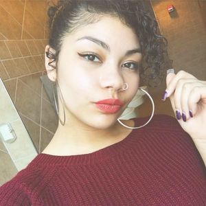 Meet your Posher, Jasmine