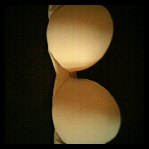 Nude strapless bra 36b