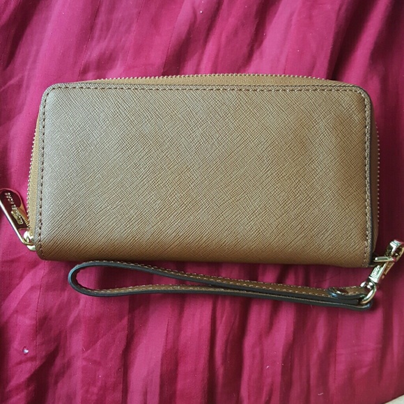 Michael Kors Wristlet - Picture 3 of 3