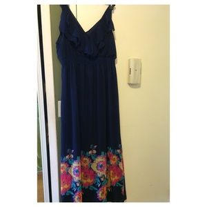 Blue Maxi Flores dress.
