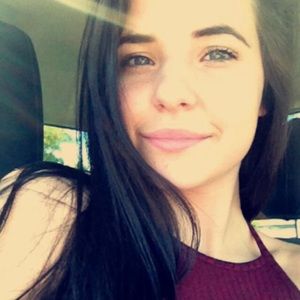 Meet your Posher, Makenzie