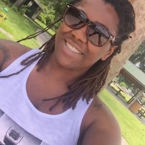 Meet your Posher, Renee