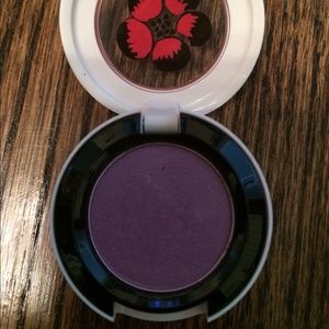 LE MAC Dame's Desire Eyeshadow Liberty of London