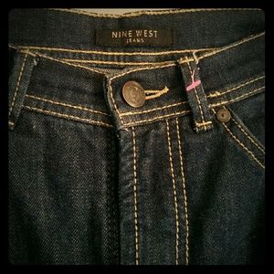 Size 26 Nine west jeans