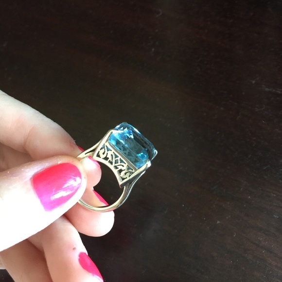 Topaz solitaire in sterling silver! - Picture 2 of 3