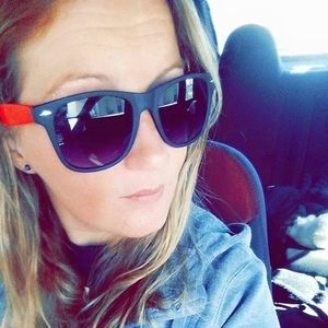 Meet your Posher, Robin