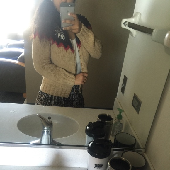 Sweater - Picture 2 of 4