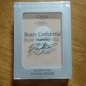 L'oreal Illuminating Finishing Powder 905