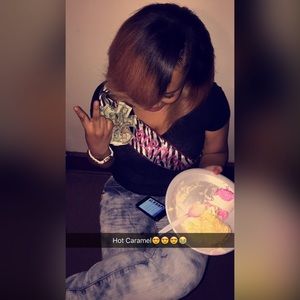 Meet your Posher, Destinee