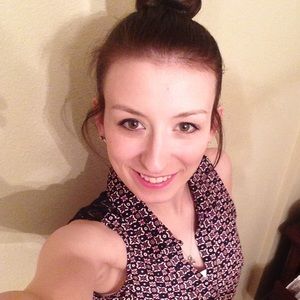 Meet your Posher, Abigail