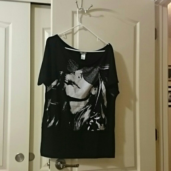 Super cute Jean top!