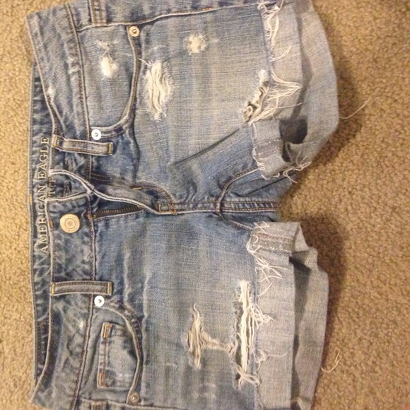 American eagle Jean ripped shorts - Picture 1 of 4