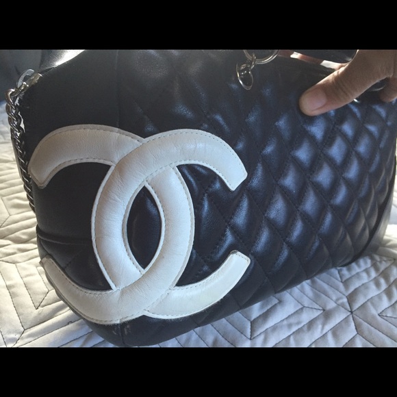 SOLD 100% authentic Chanel Cambon bowler - Picture 2 of 4