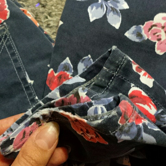 SOLD**COH Citizens of Humanity Skinny Floral Jeans - Picture 3 of 4