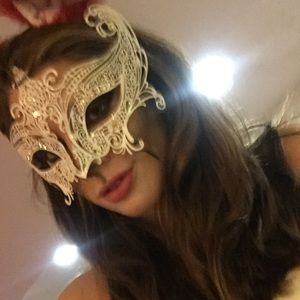 Meet your Posher, Tiffany