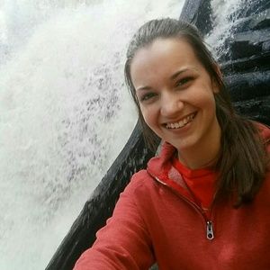 Meet your Posher, Alicia