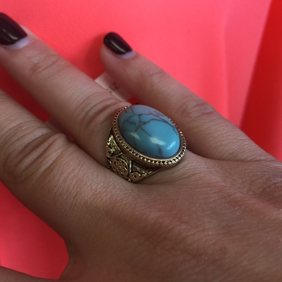 Oval shape turquoise color ring - Picture 2 of 3