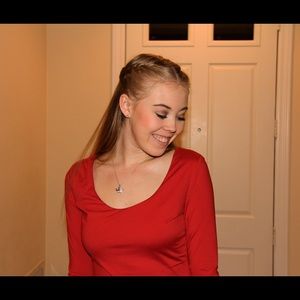 Meet your Posher, Chloe