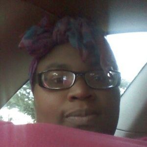 Meet your Posher, Dominique