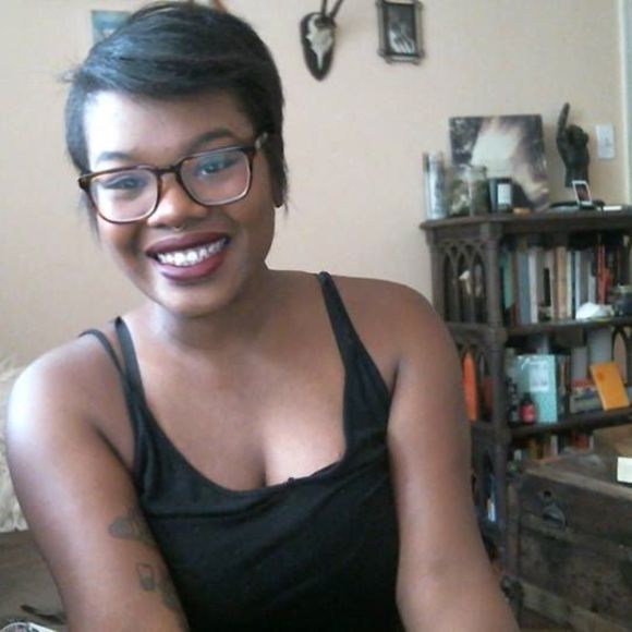 Meet your Posher, Joy - Picture 3 of 3