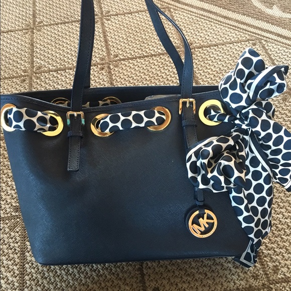Michael Kors purse