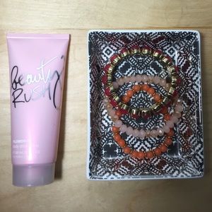 VS Pink Beauty Rush Lotion