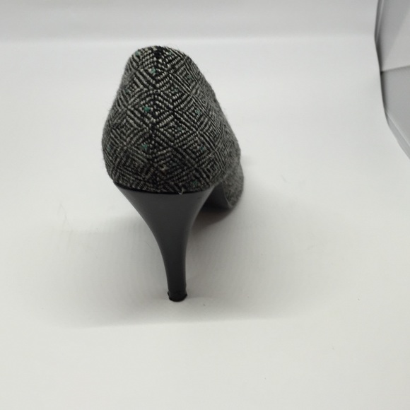 Perfect Fall Pumps - Picture 3 of 4