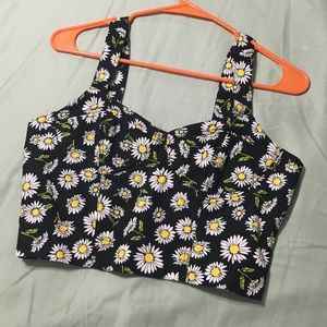Never worn Forever21 Daisy crop top size small.