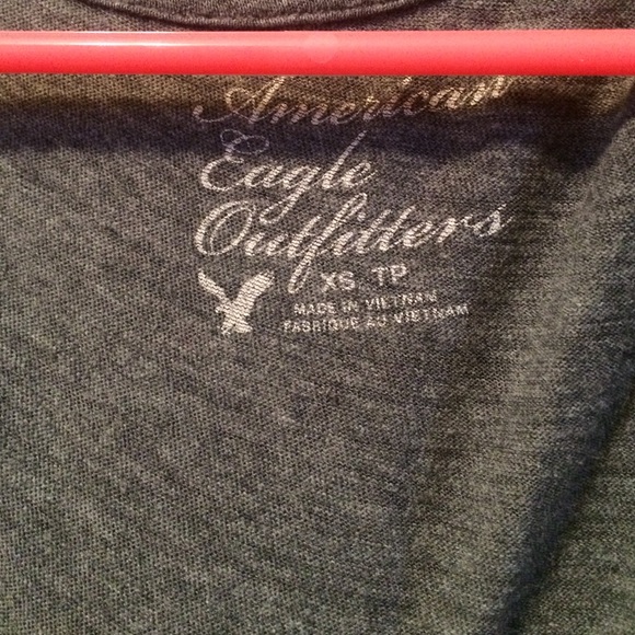 Gray tee - Picture 2 of 2