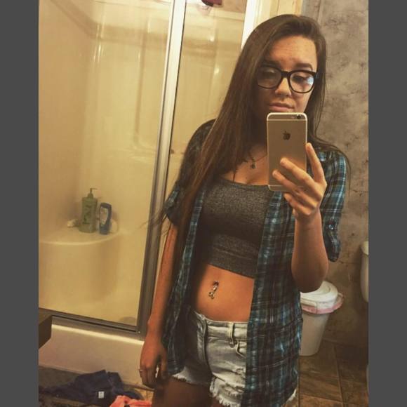 Meet your Posher, Shayla - Picture 1 of 1