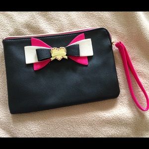 Betsey Johnson black bow wristlet