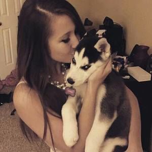 Meet your Posher, Vanessa