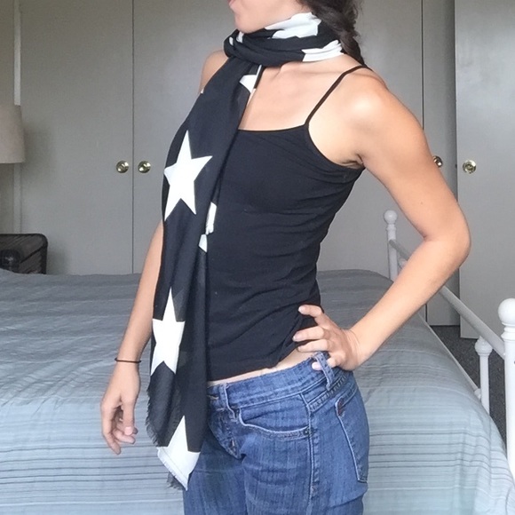 H&M Scarf - Picture 3 of 4