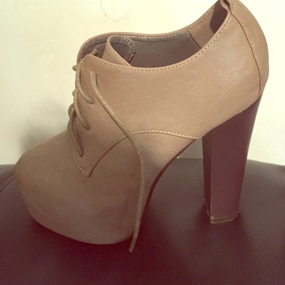 Tan comfy booties