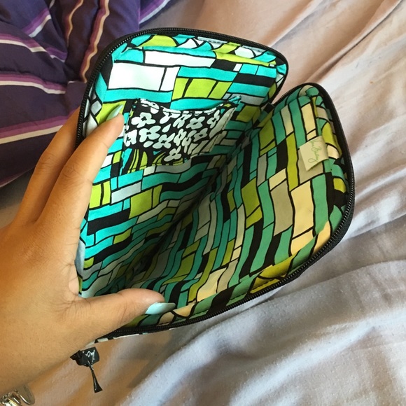 Vera Bradley kindle case - Picture 2 of 3