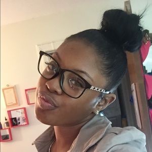 Meet your Posher, Rana