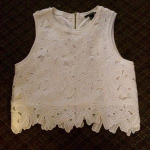 NWOT FOREVER 21 FLORAL CROP TOP 😍 size medium