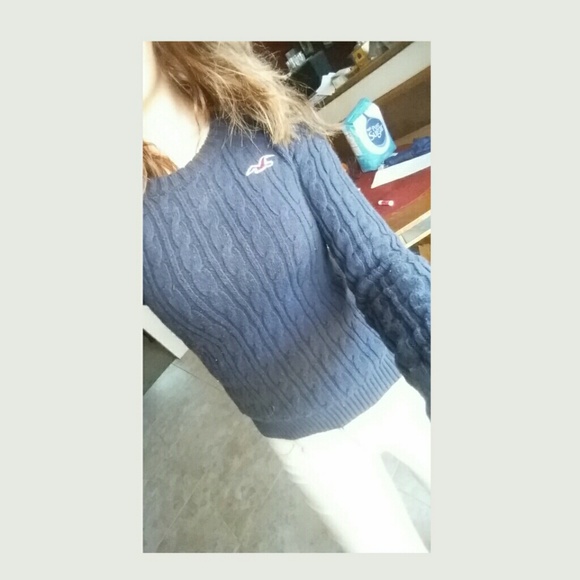 Blue hollister long sleeve ✴RESERVED✴