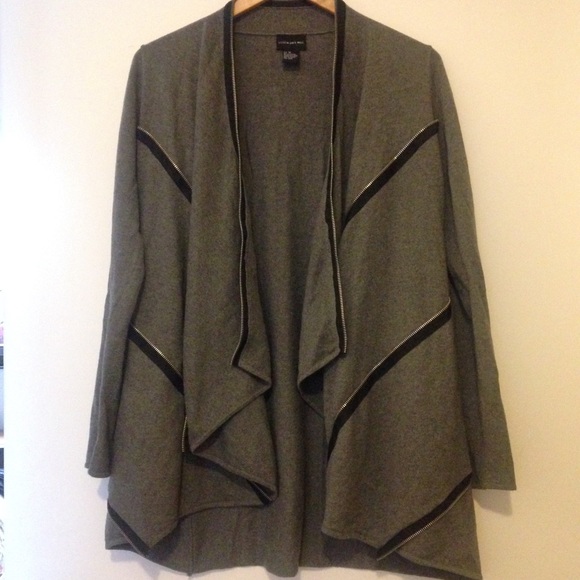 Grey cardigan with zipper detail