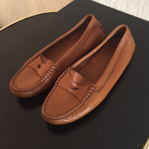 AUTHENTIC Classic Tod's loafers