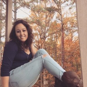 Meet your Posher, Kayla