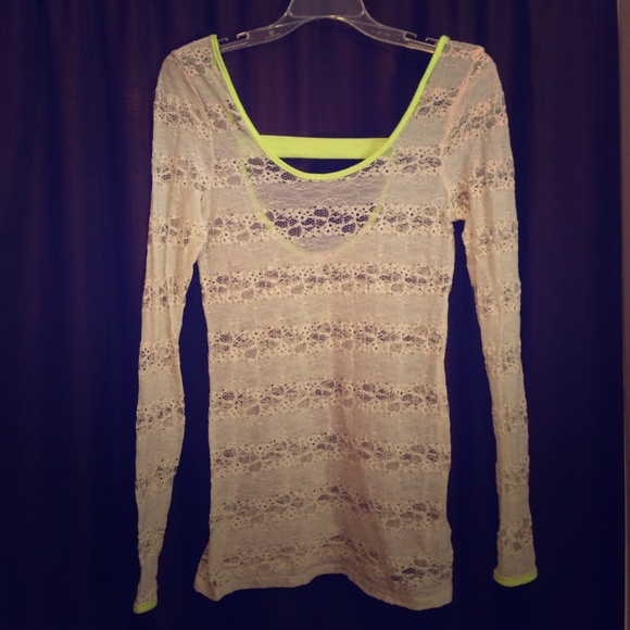 GB-Long sleeve lace top
