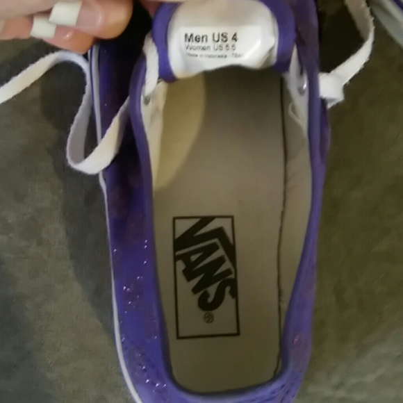 Vans - Picture 2 of 3